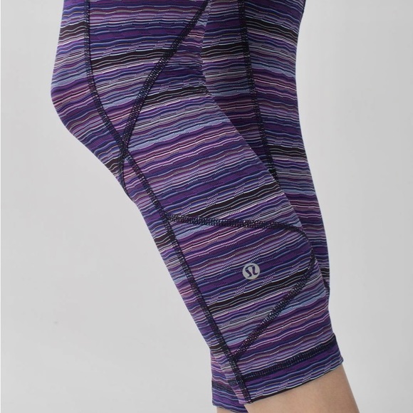 Lululemon Pace Rival Crop
Space Dye Twist Ultra Violet Multi / Naval Blue - Picture 4 of 9
